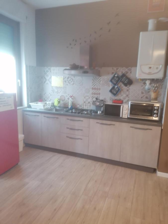 Emmanueli65 Fronte Clinica Per 5 Matrimoniale 2 Singoli 1 Divano Letto เปียเชนซา ภายนอก รูปภาพ